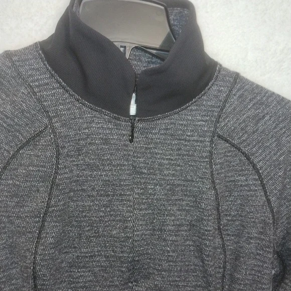 Lululemon 6 Base Runner 1/2 Zip Heathered Charcoal Gray Black Thumb Holes L-Slv - Picture 4 of 13